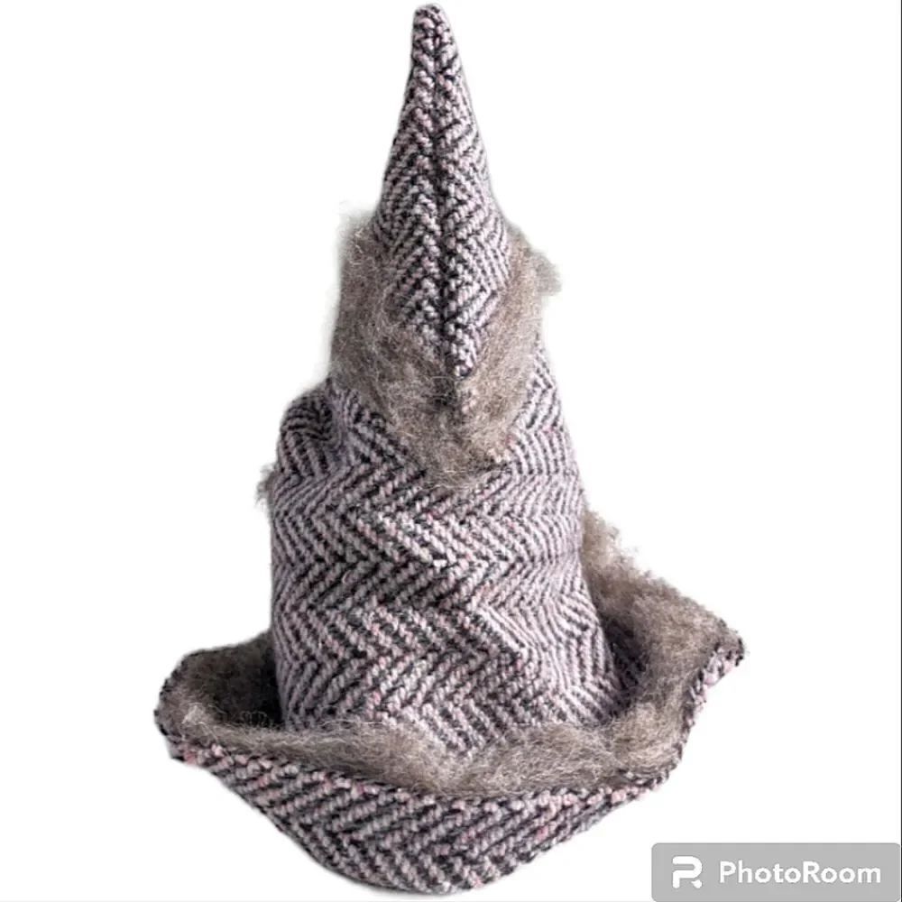 Wool & Shearling Wizard Elf - Picture 8 of 8